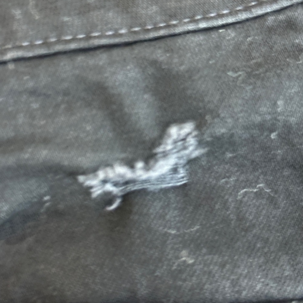 American Eagle AirFlex+ Black Distressed Denim Shorts Men’s Size 31 - Picture 10 of 17